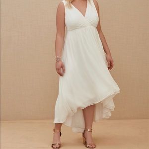Ivory Chiffon Wedding Dress